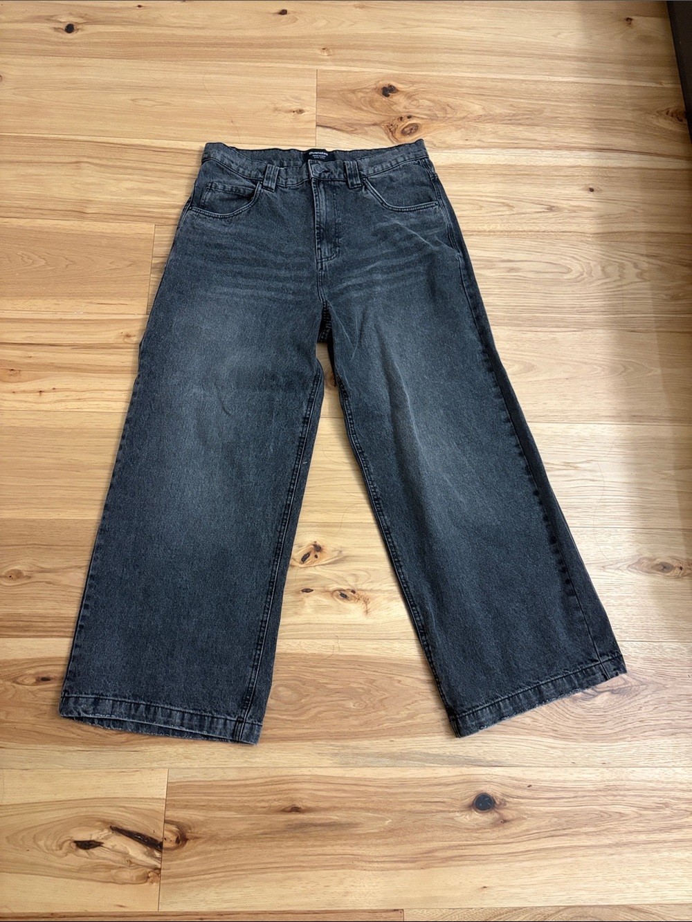 Grey washed baggy jeans